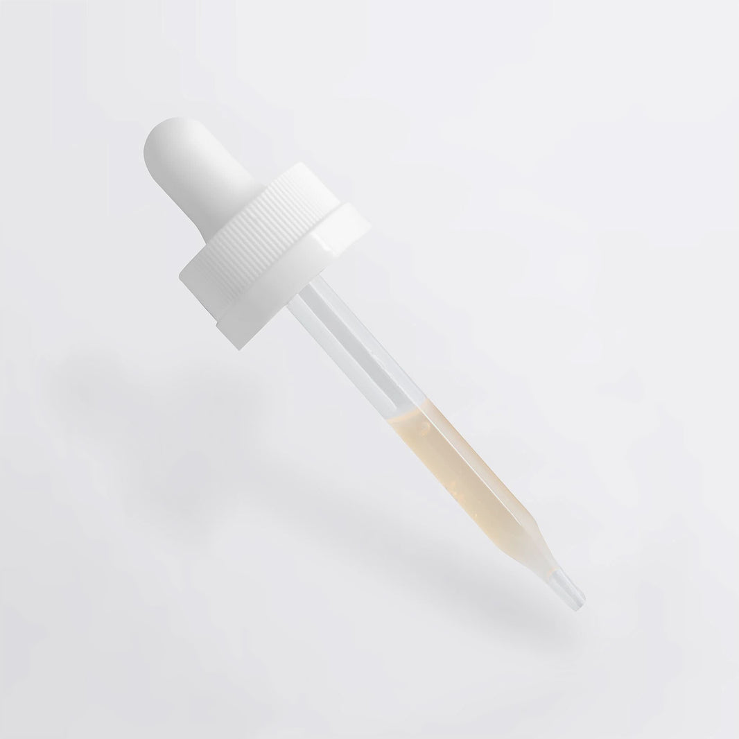 TeqGlow Dark Spot Therapy is a gentle serum designed for sensitive skin. Infused with adaptogenic mushrooms, it effectively reduces dark spots without harsh acids. Soothing botanicals like chamomile and calendula hydrate and calm, while gluconolactone promotes gentle skin renewal. Enjoy daily use without photosensitivity concerns and transform your skin tone with confidence.